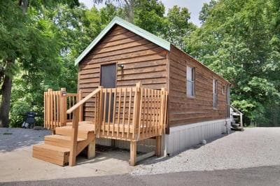 Relaxing Cabin in Bloomington