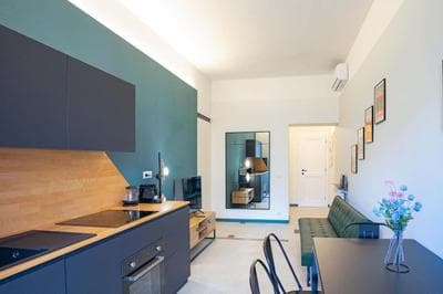 EasyTopStay - Crescenzio Stylish Apartment