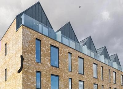 Kings Mews Elegance: City Sparrow's Premier 2-Bedroom Residences