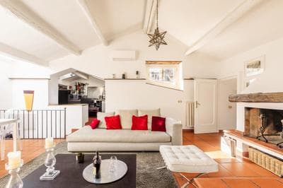 Campo de' Fiori Enchanting Attic