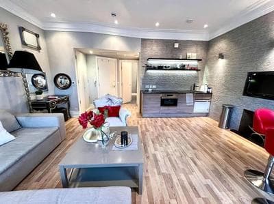 Elegant Notting Hill Stay - Portobello Market - Central London