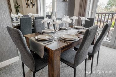 The Catalina Breeze by Grandeur Property