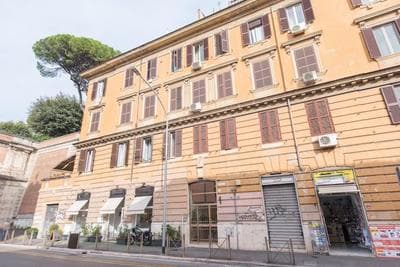 San Peter's - Cosy Renovated Penthouse