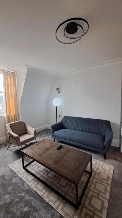Cosy Flat by Baker Street