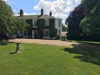 The Grove Glamping
