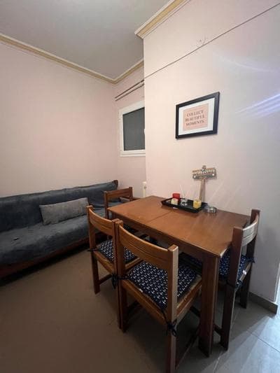 Cozy Apartment in Neos Kosmos