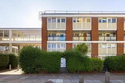 Battersea Set – 3 Bedroom Home with Garden