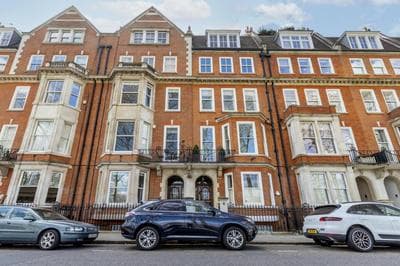The Baby's Breath 2 bedroom with Patio in Chelsea