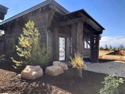 Cabin Comforts & Fly-Fishing Dreams, 39 Mins from Yellowstone Adventure!