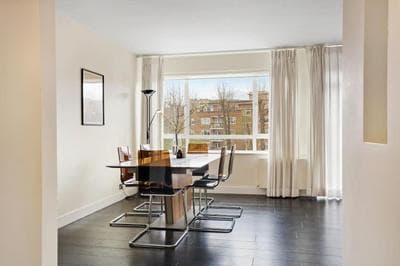 2 bed city escape in Camden, very well-connected