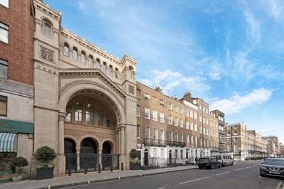 Exclusive Mayfair Apartment Suite