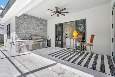 Pool and Spa Home - Close to Bonita Beach