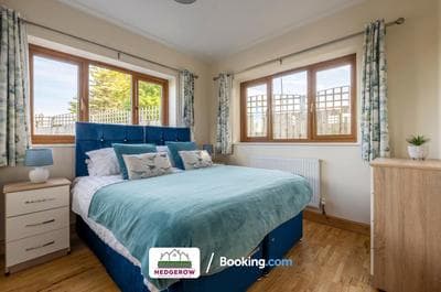 Book 2-Bed Retreat for 6 with Peaceful Garden l Last-Minute Deals