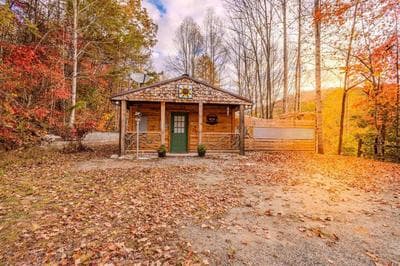 The Sequoyah Retreat at Three Little Bears Retreat