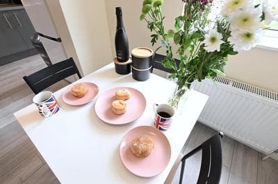 SPACIOUS 5 BEDROOM HOUSE NEXT TO TOTTENHAM STADIUM