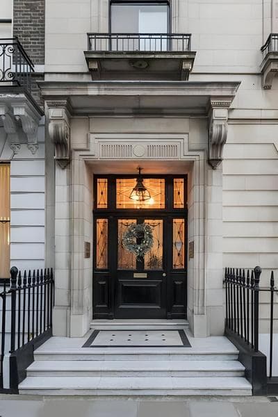 Harley Street Spectacular Suites with High Ceilings, High Luxury