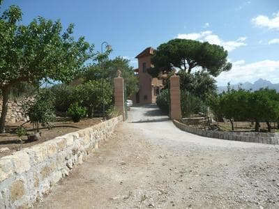 Gemütliches Ferienhaus in Porticello mit Schönem gemeinsamem Pool