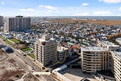 Beach Block Modern Penthouse 4BR 2BR Ocean Views