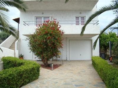 Studio-Appartement in Magoula mit Grill und Garten