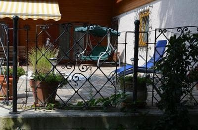 Ferienwohnung mit beheiztem Pool in Flattach