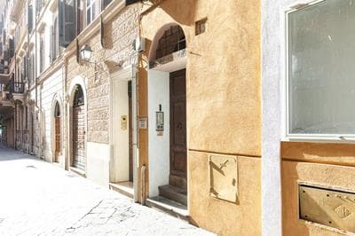 Collection Spanish Steps Apartments