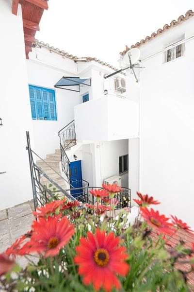 XENIOS APARTMENTS