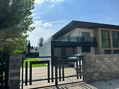 Szil-Luxury Apartman