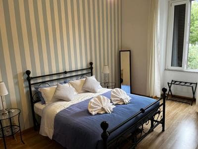 MR House - by Be Your Home