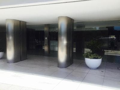 Apartamento Deluxe sobre Av. Del Libertador