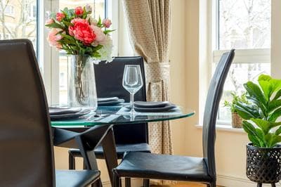 Spacious & Secluded 1BR Flat in Maida Vale