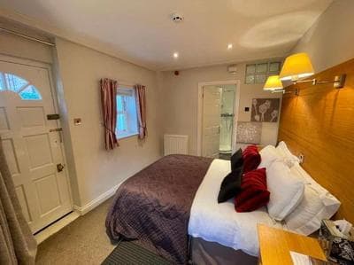1 Bedroom Flat with private Bathroom in Durham