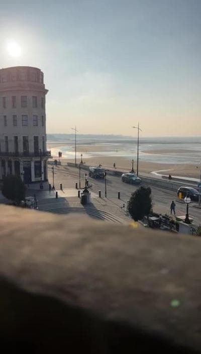 Seaside Serenity: 3-Bedroom Beach Haven in Margate