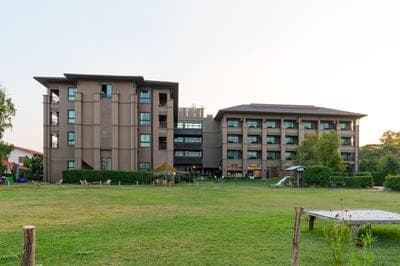 Brown House Hotel