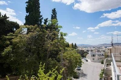 Three bedroom Spacious Apartment near Acropolis