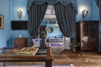 Episcopo Lipinsky Luxury Suites
