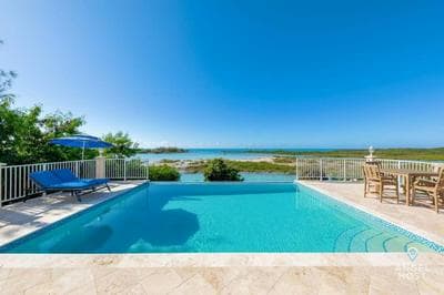 Breathtaking Chalk Sound Private Pool Sunset Villa