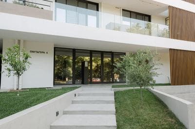 Urban APT with Stunning Acropolis View & Roofdeck 1