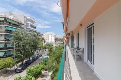 One Bedroom Apt w/ Balcony