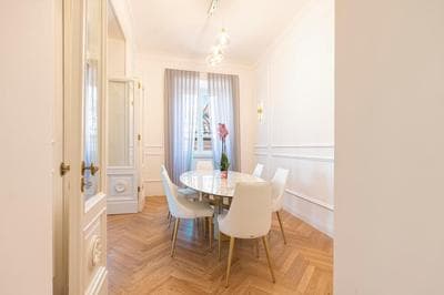SJR Luxury Apartment Trevi Fountain