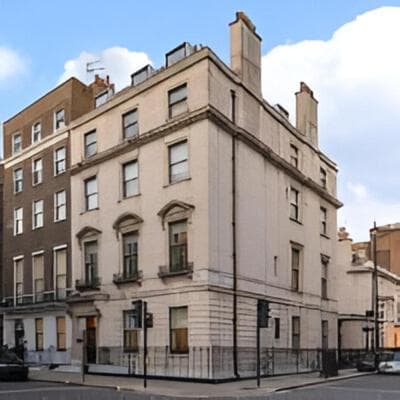 Stylish Retreat 2 Bed Lower Ground 2HS
