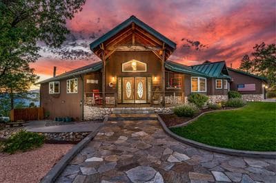 Skyline Lodge- amazing views w/spa/game room