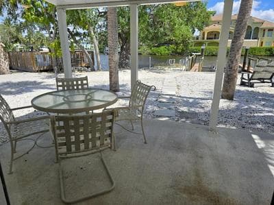 Stingray - Intimate Quaint on Imperial River 1.4 mi. 2 Beach