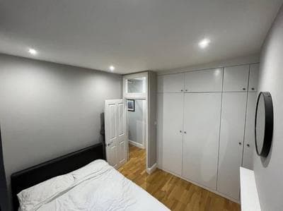 2 Bed flat in heart of Brixton