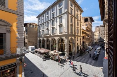 Apartments Florence -The Tangerine Arcade with view