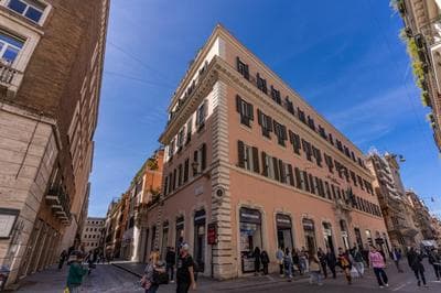Spanish Step Dream Suites