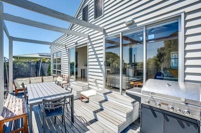 12 Watson Crs Port Elliot - Linen Included