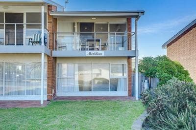 Meridian U1 Beachfront Escape in Port Elliot Linen Included