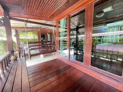 Ruen Orathai Resort