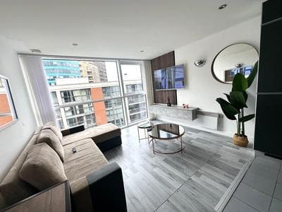 Glam Escape: Lavish Haven