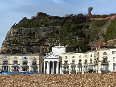 Two Bed Flat Sea view Old town Hastings